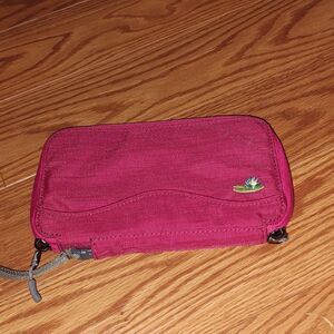 Lilypond zip around wallet wristlet magenta color NWOT